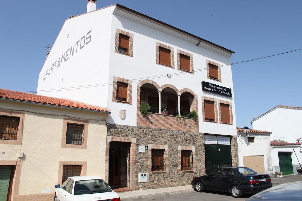 Sierra De Monfrague Apartment Torrejon el Rubio Room photo